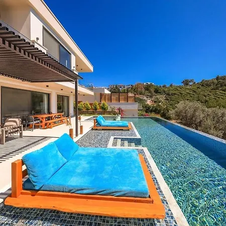 Villa Siren, Female Housekeeper Kaş